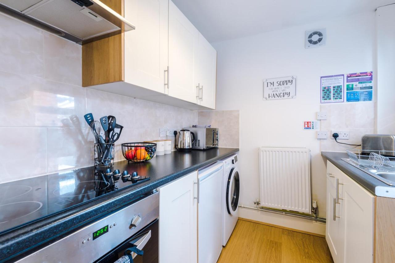 Spacious 2-Bed City-Centre Cottage In Chester By 53 Degrees Property - Ideal For Groups & Couples - Sleeps 6 Экстерьер фото