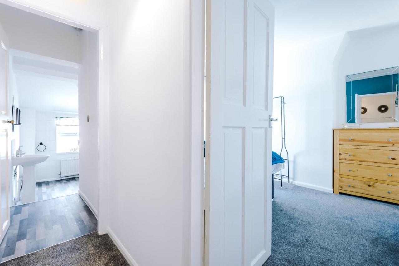 Spacious 2-Bed City-Centre Cottage In Chester By 53 Degrees Property - Ideal For Groups & Couples - Sleeps 6 Экстерьер фото